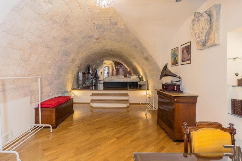 Вилла Palazzo Di Citta Бари Экстерьер фото